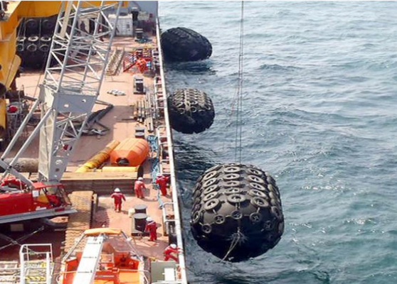 Обвайзеры обвайзера 0.05mpa шлюпки предохранения от Platfprm океана раздувные резиновые для доков